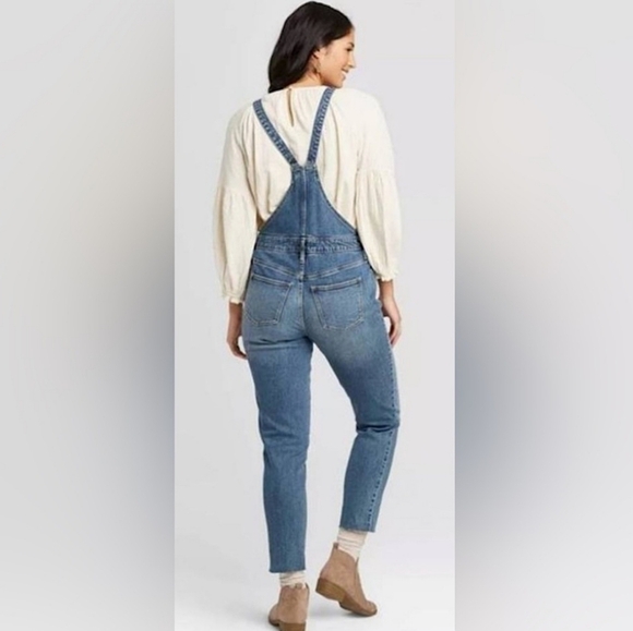Universal Thread High-Rise Raw Hem Denim Overalls - Picture 2 of 9